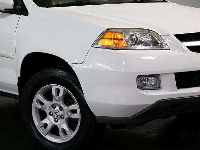 Photo of 2004 Taffeta White Acura MDX