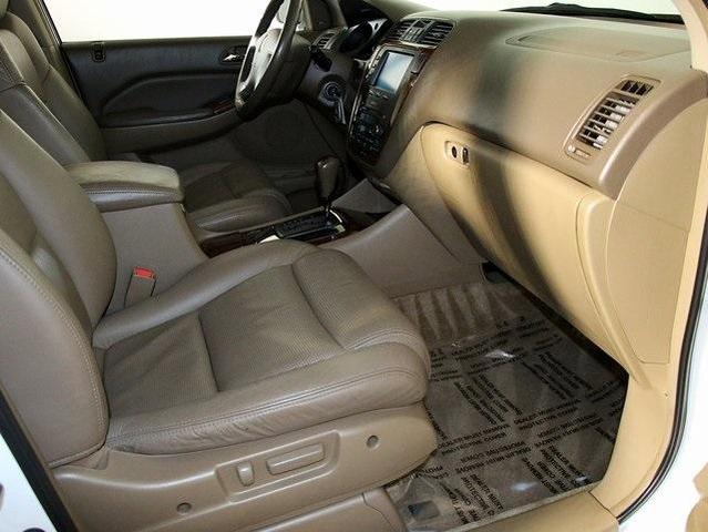 Photo of 2004 Taffeta White Acura MDX