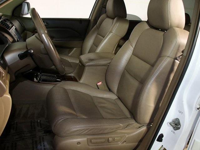 Photo of 2004 Taffeta White Acura MDX
