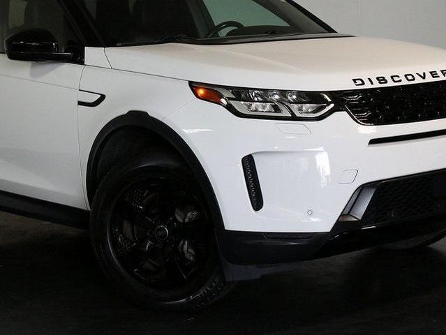 Photo of 2023 Fuji White Land Rover Discovery Sport