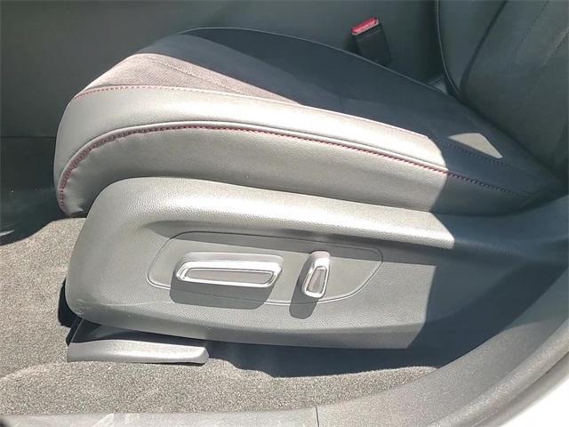 Photo of 2025 Platinum White Pearl Acura ADX