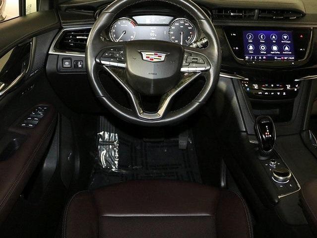 Photo of 2023 Latte Cadillac XT6