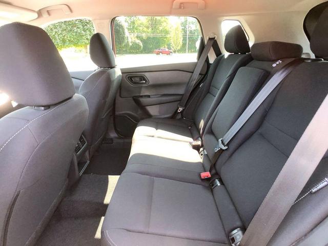 Photo of 2025 Everest White Pearl Nissan Rogue
