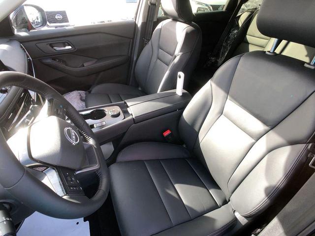 Photo of 2025 Gun Metallic Nissan Rogue