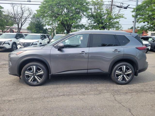 Photo of 2025 Gun Metallic Nissan Rogue