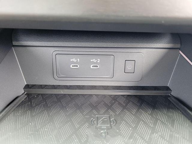 Photo of 2025 Super Black Nissan Murano