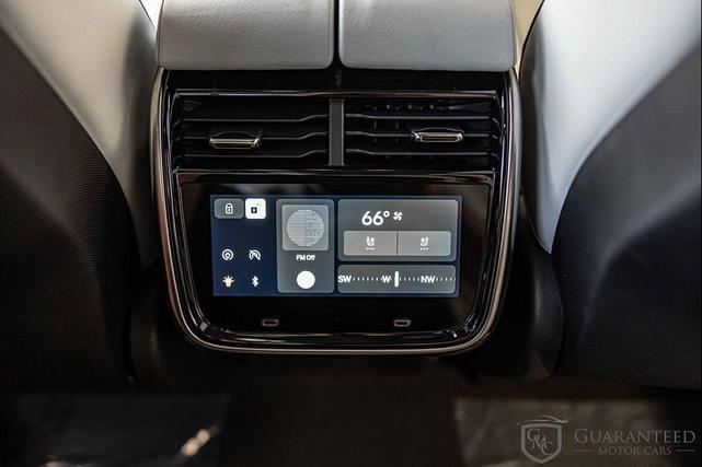 Photo of 2023 Forest Green Rivian R1S