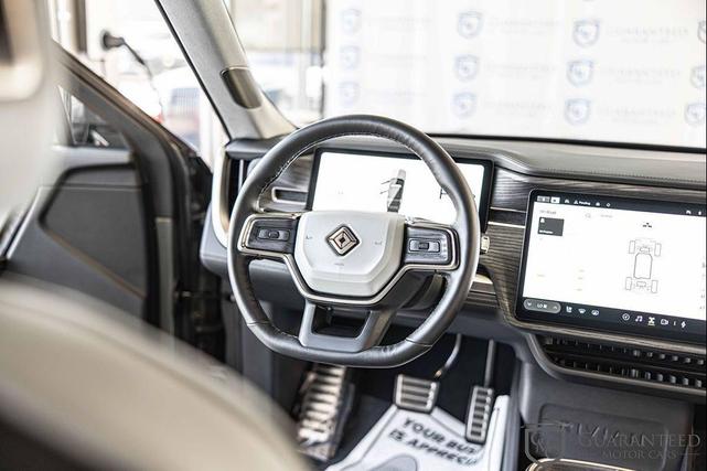 Photo of 2023 Forest Green Rivian R1S