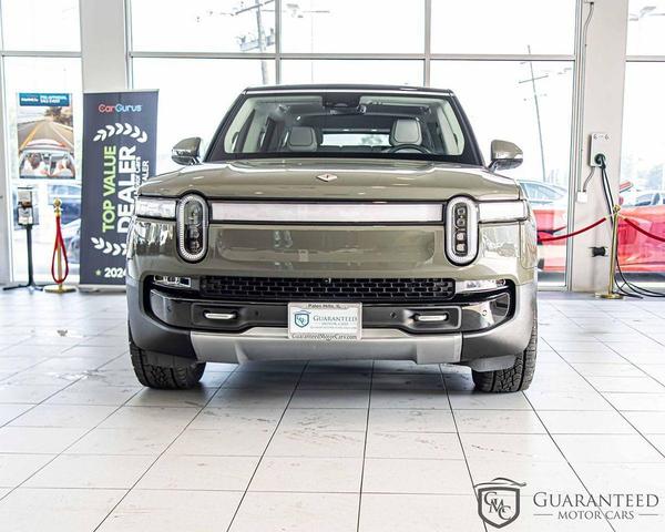 Photo of 2023 Forest Green Rivian R1S