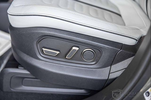 Photo of 2023 Forest Green Rivian R1S