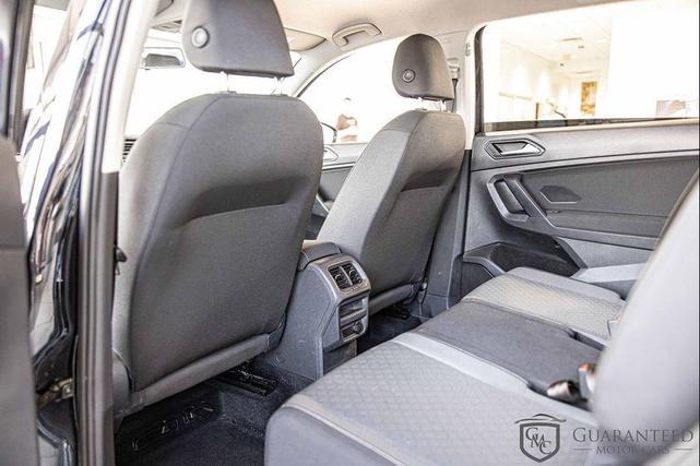 Photo of 2021 Deep Black Pearl Volkswagen Tiguan