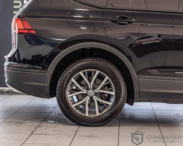 Photo of 2021 Deep Black Pearl Volkswagen Tiguan