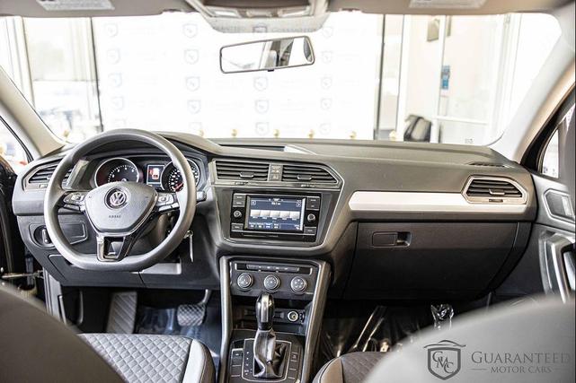 Photo of 2021 Deep Black Pearl Volkswagen Tiguan