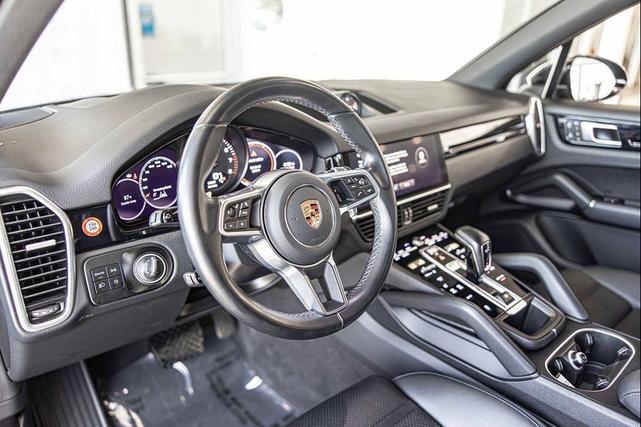 Photo of 2022 Black Porsche Cayenne