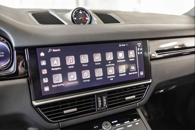 Photo of 2022 Black Porsche Cayenne