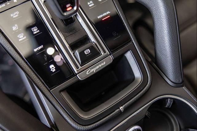 Photo of 2022 Black Porsche Cayenne