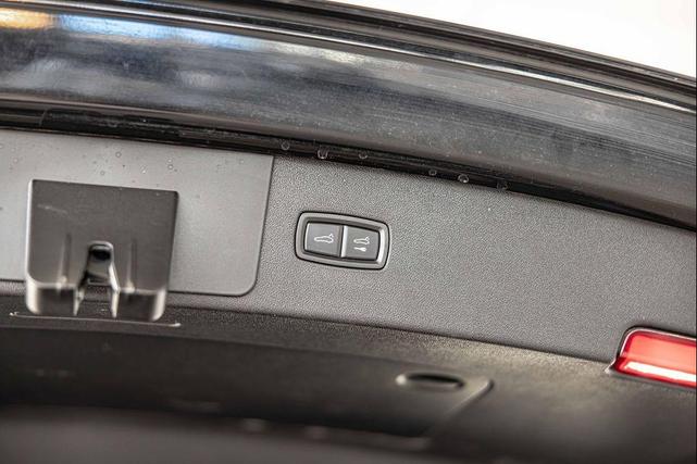 Photo of 2022 Black Porsche Cayenne