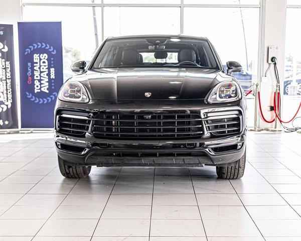 Photo of 2022 Black Porsche Cayenne