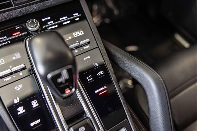 Photo of 2022 Black Porsche Cayenne
