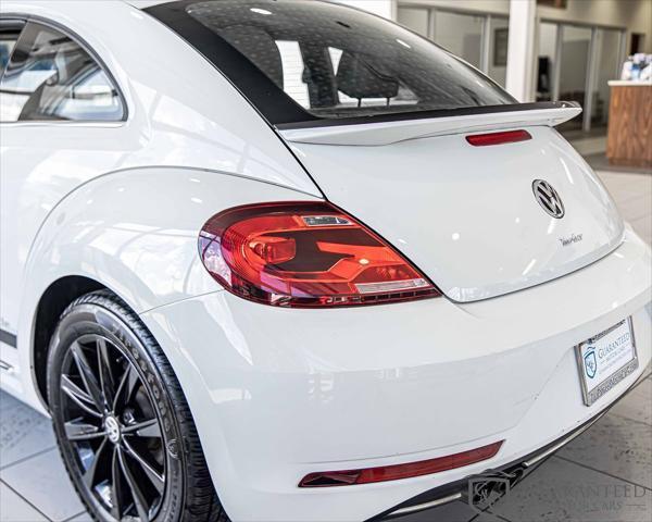 Photo of 2018 Pure White Volkswagen Beetle