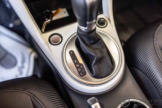 Photo of 2018 Pure White Volkswagen Beetle