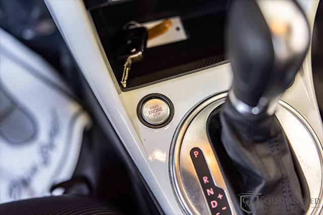 Photo of 2018 Pure White Volkswagen Beetle