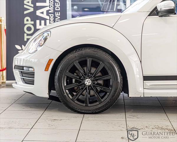 Photo of 2018 Pure White Volkswagen Beetle