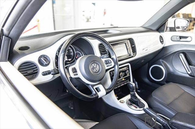 Photo of 2018 Pure White Volkswagen Beetle