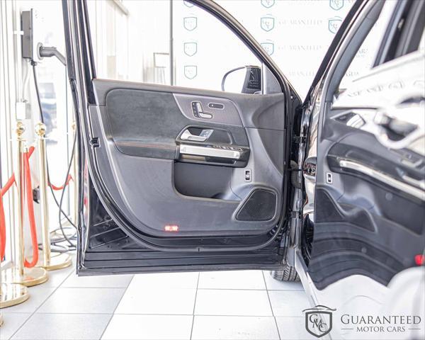 Photo of 2023 Night Black Mercedes-Benz EQB 300