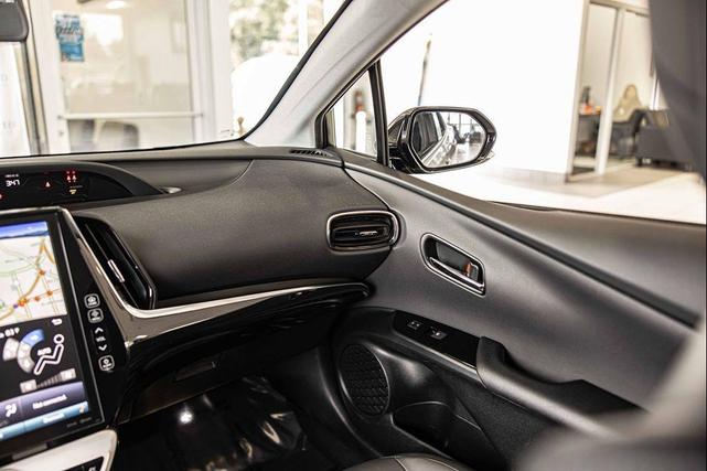 Photo of 2018 Classic Silver Metallic Toyota Prius Prime