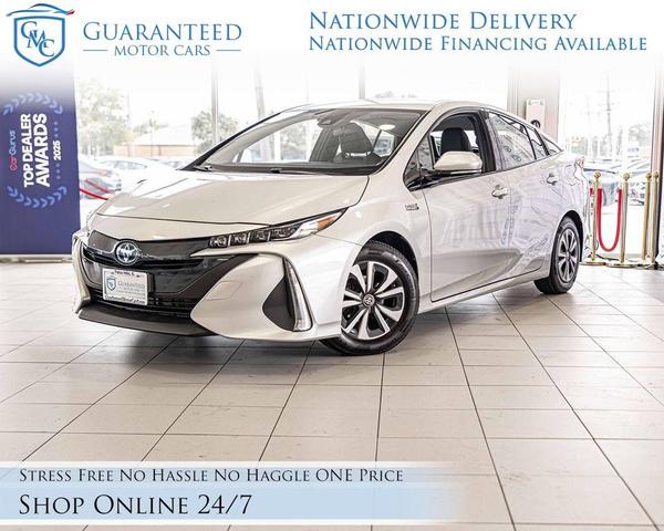 Photo of 2018 Classic Silver Metallic Toyota Prius Prime