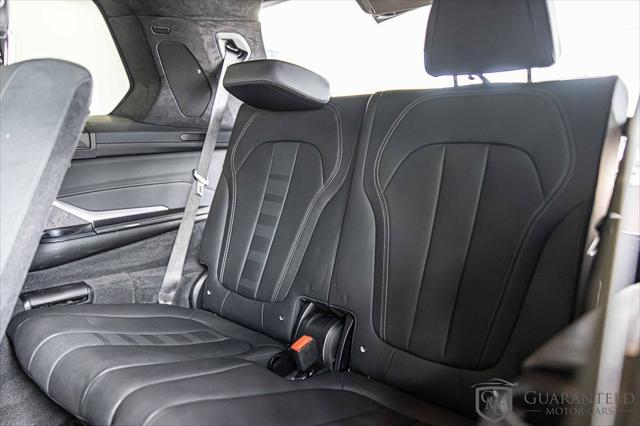 Photo of 2021 Dravit Grey Metallic BMW X7