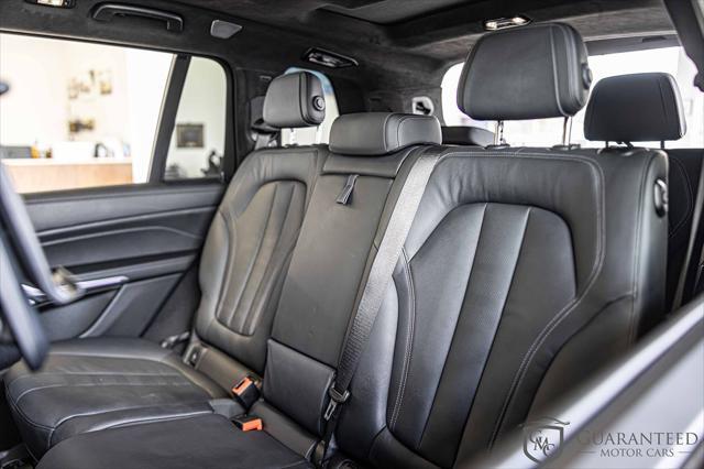 Photo of 2021 Dravit Grey Metallic BMW X7