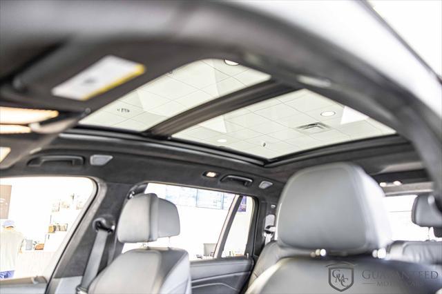 Photo of 2021 Dravit Grey Metallic BMW X7