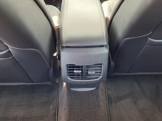 Photo of 2017 Silver Ford Fusion
