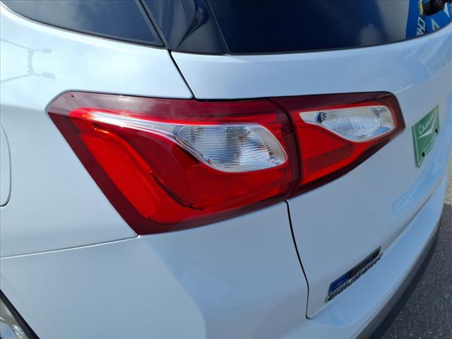 Photo of 2019 Summit White Chevrolet Equinox