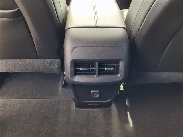 Photo of 2019 Summit White Chevrolet Equinox