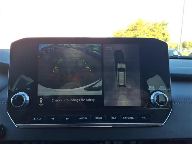 Photo of 2022 White Diamond Mitsubishi Outlander