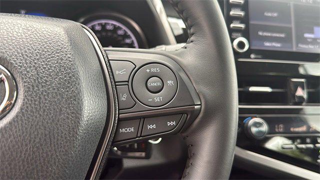 Photo of 2024 Midnight Black Metallic Toyota Camry