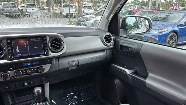Photo of 2022 White Toyota Tacoma