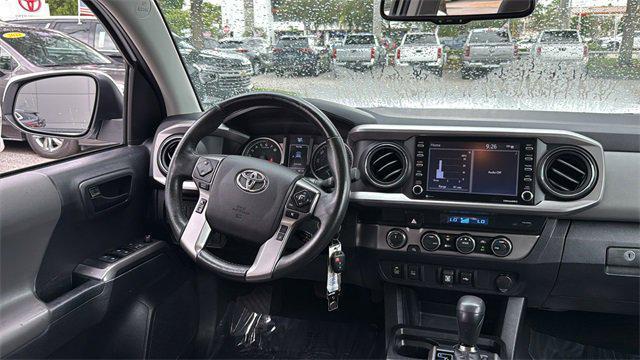 Photo of 2022 White Toyota Tacoma