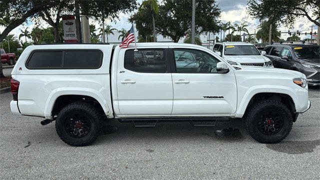 Photo of 2022 White Toyota Tacoma
