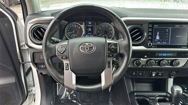 Photo of 2022 White Toyota Tacoma