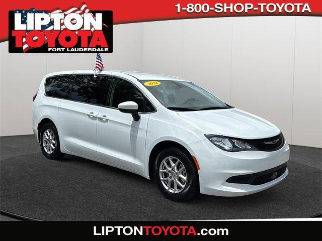 2022 Chrysler Voyager