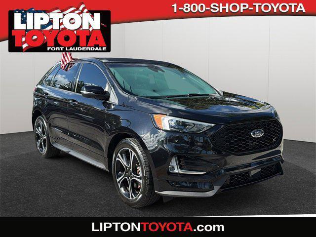 Photo of 2019 Agate Black Metallic Ford Edge