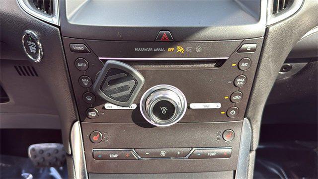 Photo of 2019 Agate Black Metallic Ford Edge