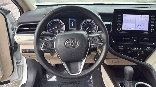 Photo of 2022 White Toyota Camry