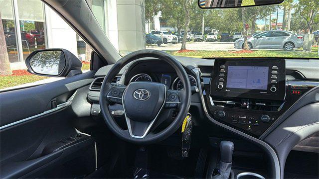 Photo of 2023 Gray Toyota Camry