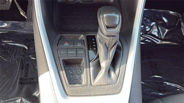 Photo of 2022 Ruby Flare Pearl Toyota RAV4
