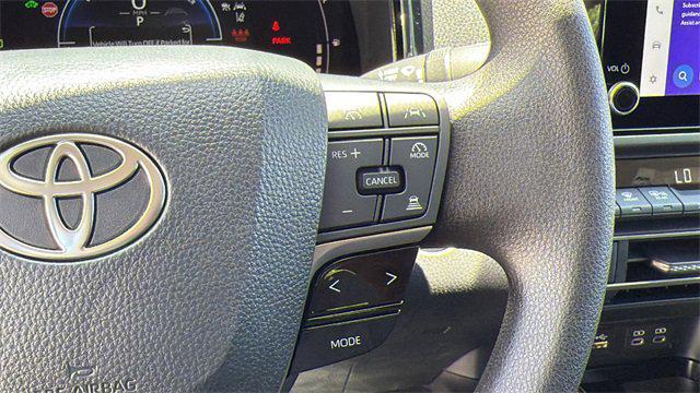 Photo of 2025 Supersonic Red Toyota Camry